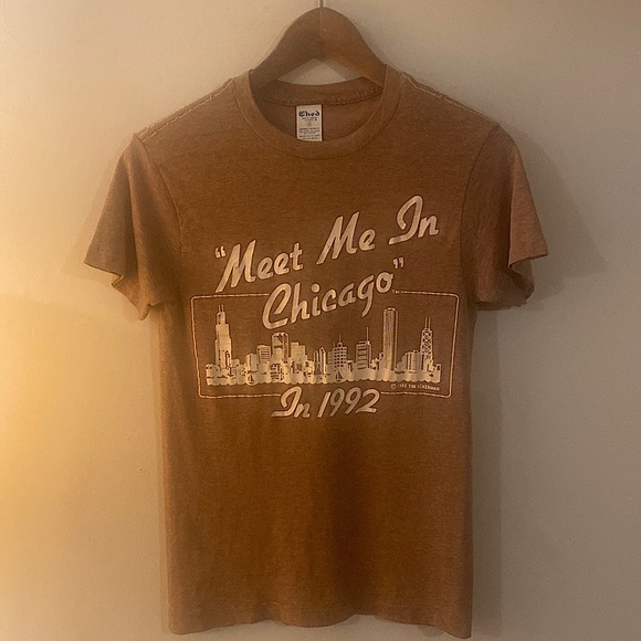 Vintage Tops - Vintage 80’s Chicago Graphic Tee